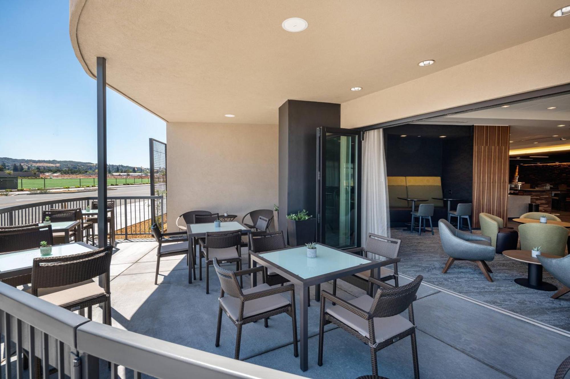 Courtyard By Marriott Petaluma Sonoma County Hotell Exteriör bild