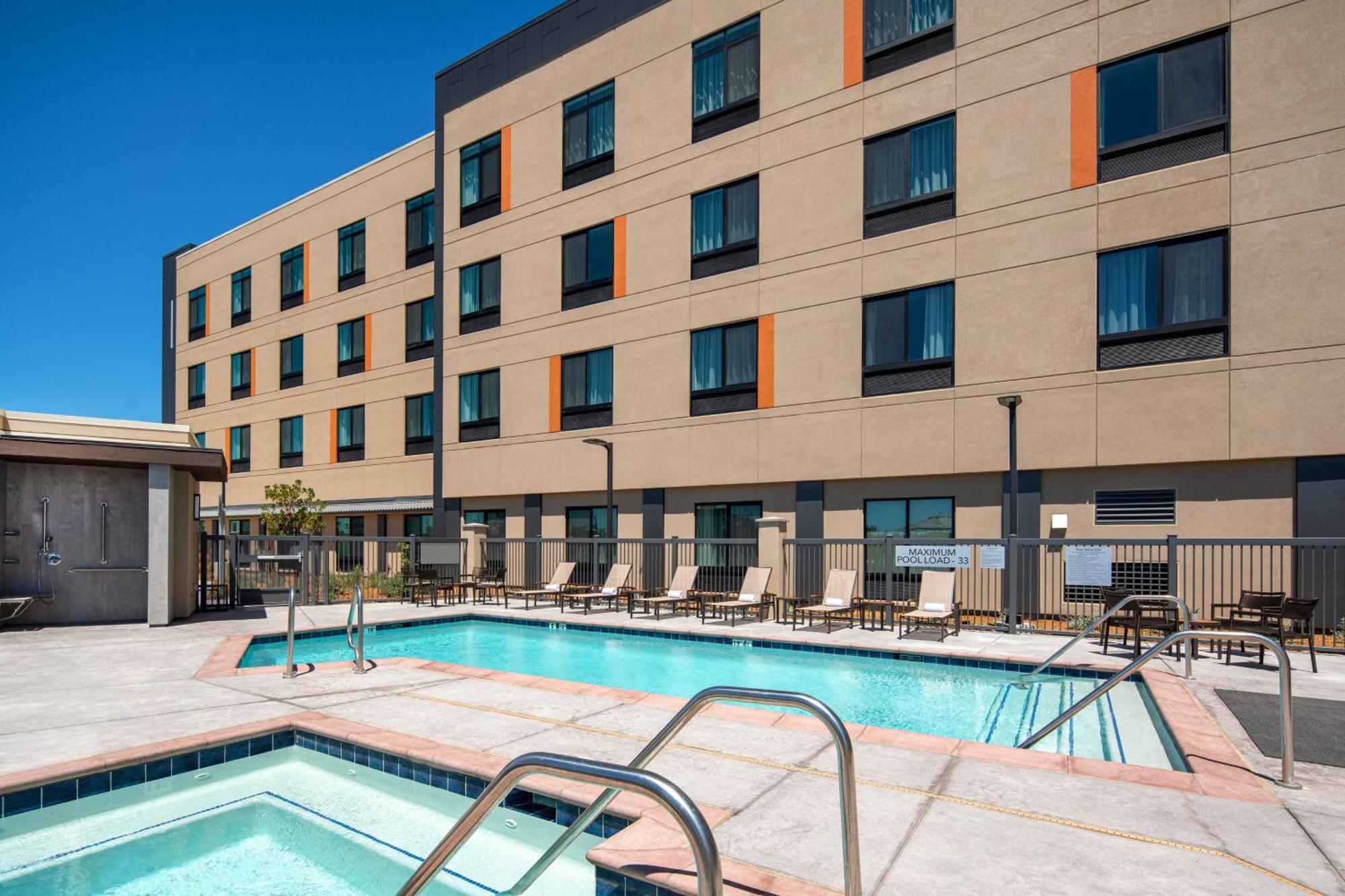 Courtyard By Marriott Petaluma Sonoma County Hotell Exteriör bild