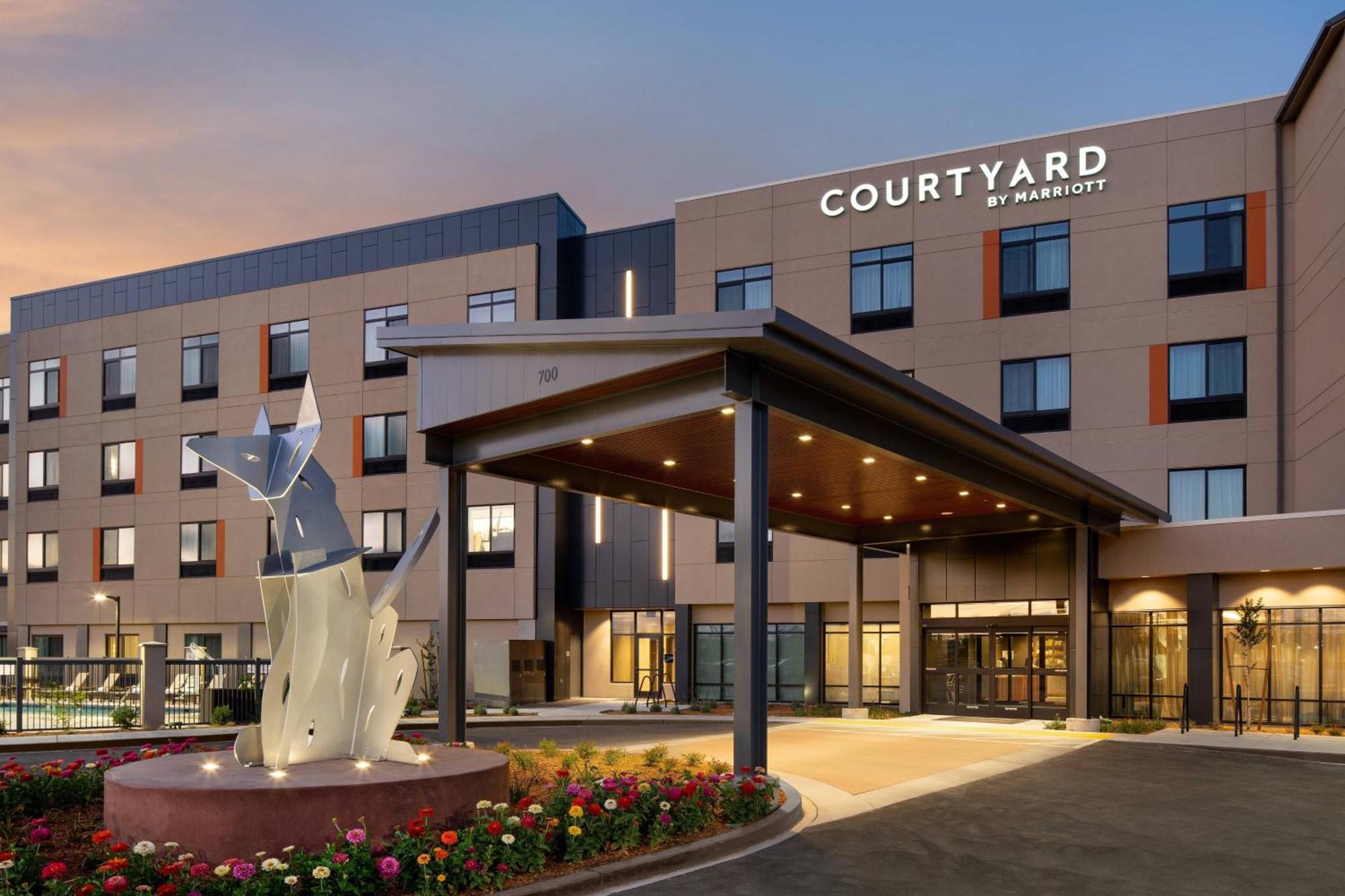 Courtyard By Marriott Petaluma Sonoma County Hotell Exteriör bild